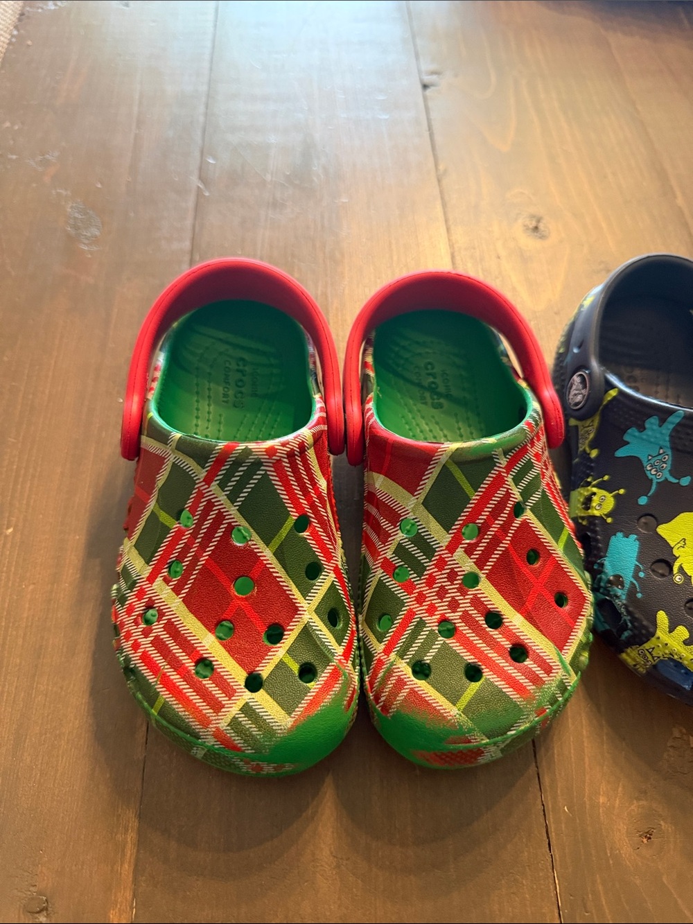 2 Pairs Boys Crocs Monsters & Christmas Holiday Plaid C9 Size - Picture 2 of 5
